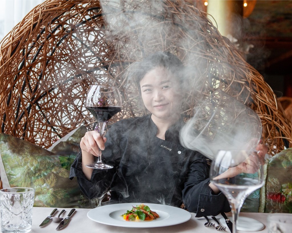 Exklusive Speisen im edlen Ambiente, das Restaurant Cocon des Seerose Resort & Spa in Meisterschwanden