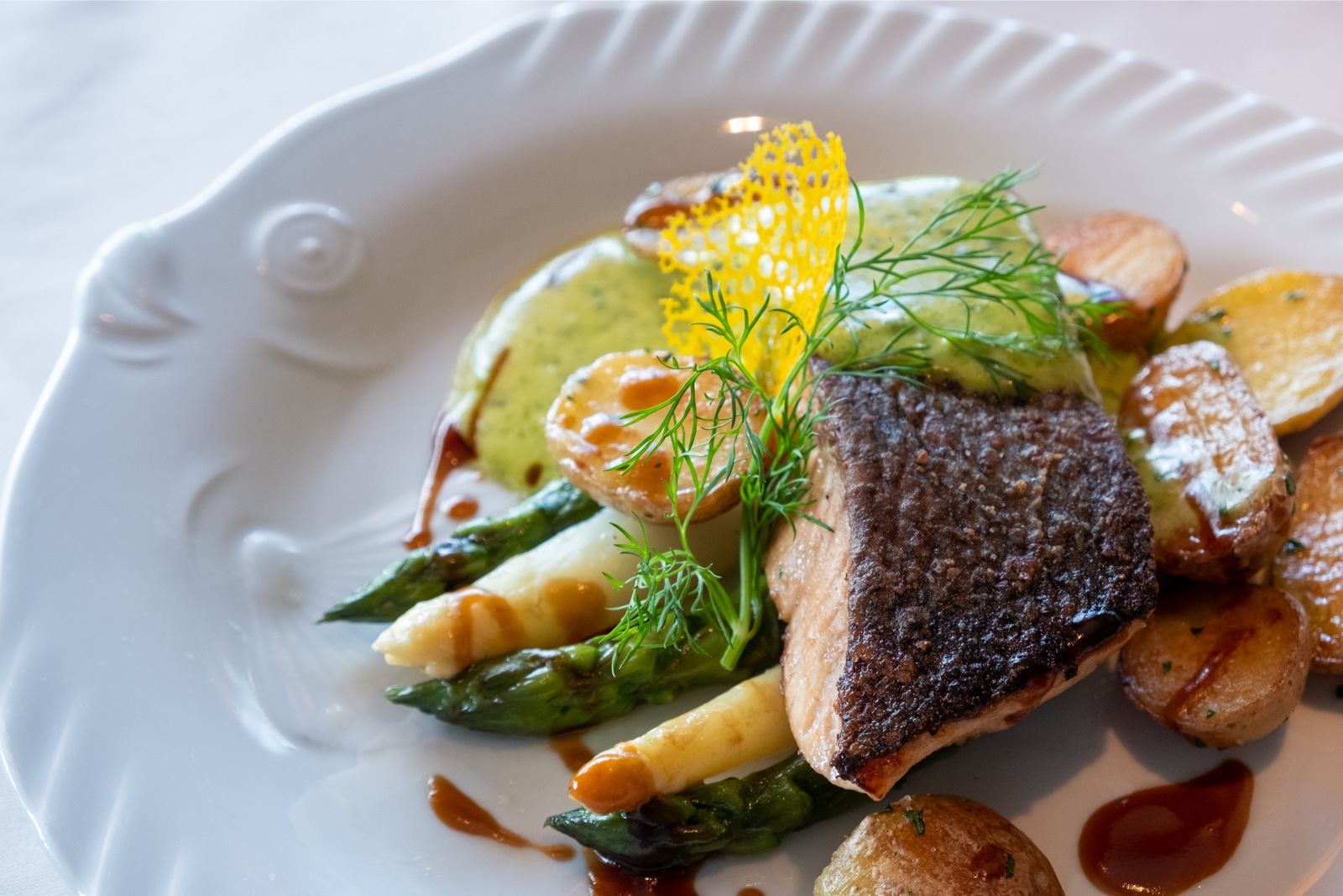 Seerose-Resort-and-Spa-Meisterschwanden_Restaurant-Seerose (1).jpg