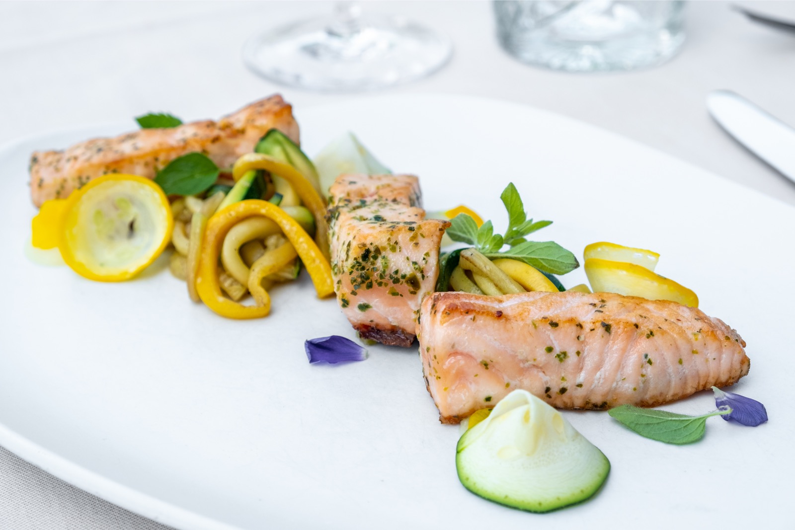 Seerose-Resort-and-Spa-Meisterschwanden_Restaurant-Seerose (5).jpg