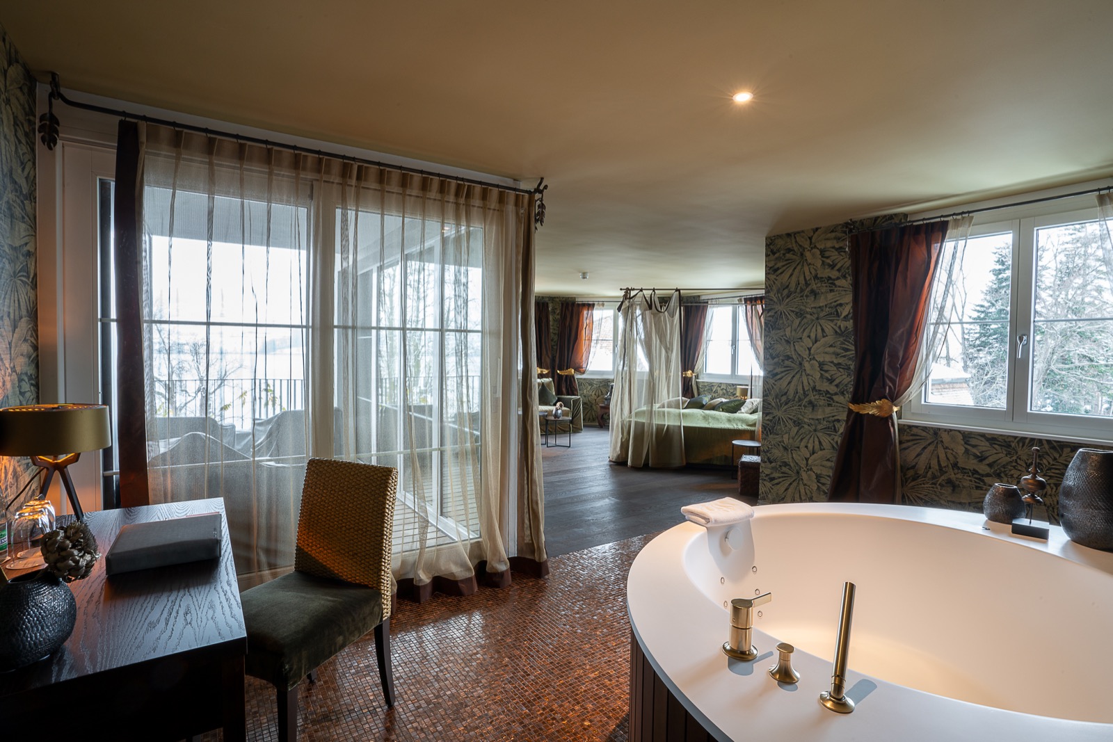 Hotelzimmer, Zimmerkategorie Elements Thai Suite, Seerose Resort & Spa Meisterschwanden