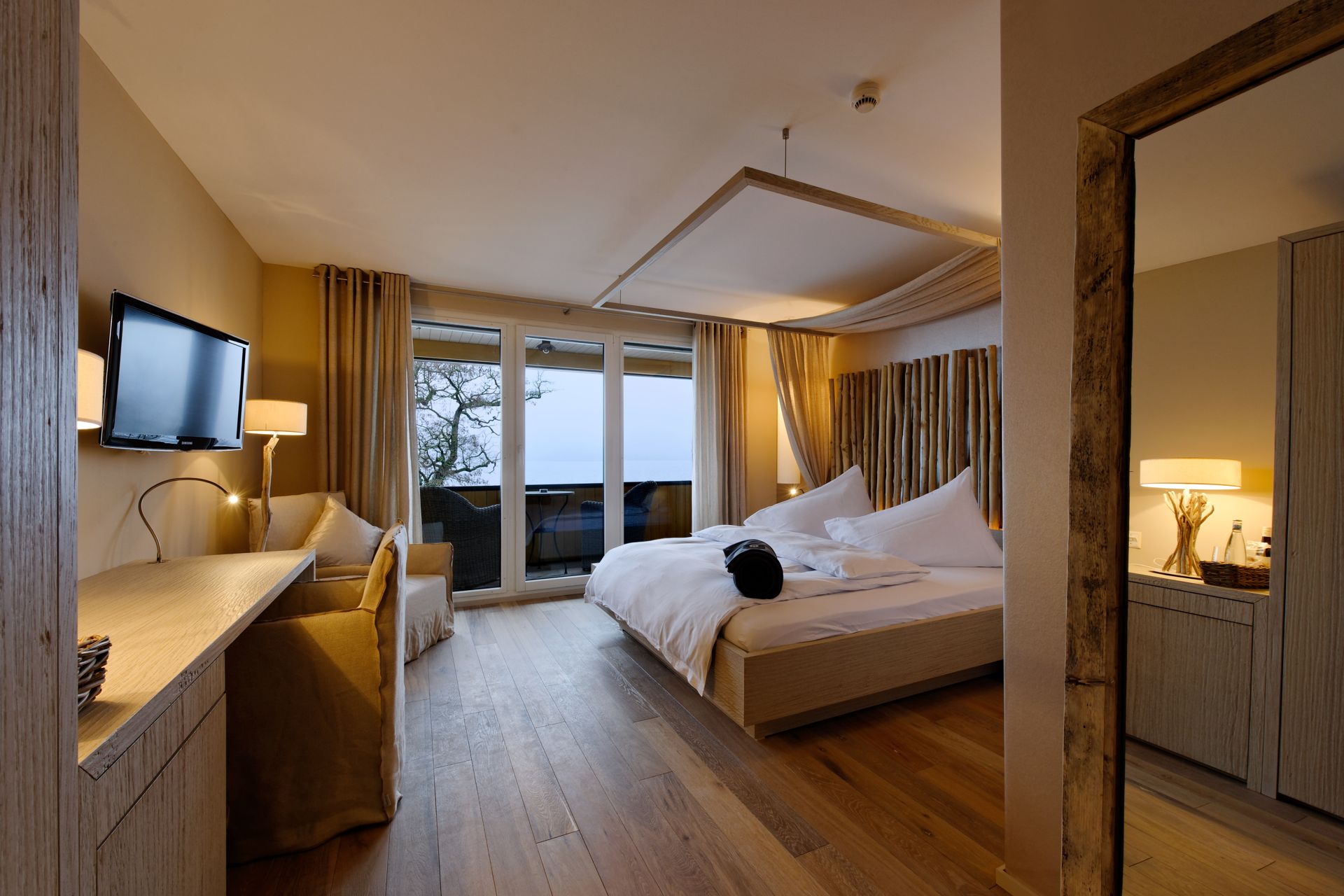 seerose-resort-and-spa-meisterschwanden_rooms_classic_5.jpg