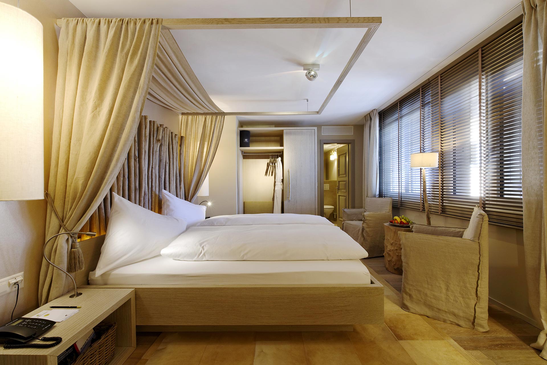 seerose-resort-and-spa-meisterschwanden_rooms_classic_basic_02.jpg