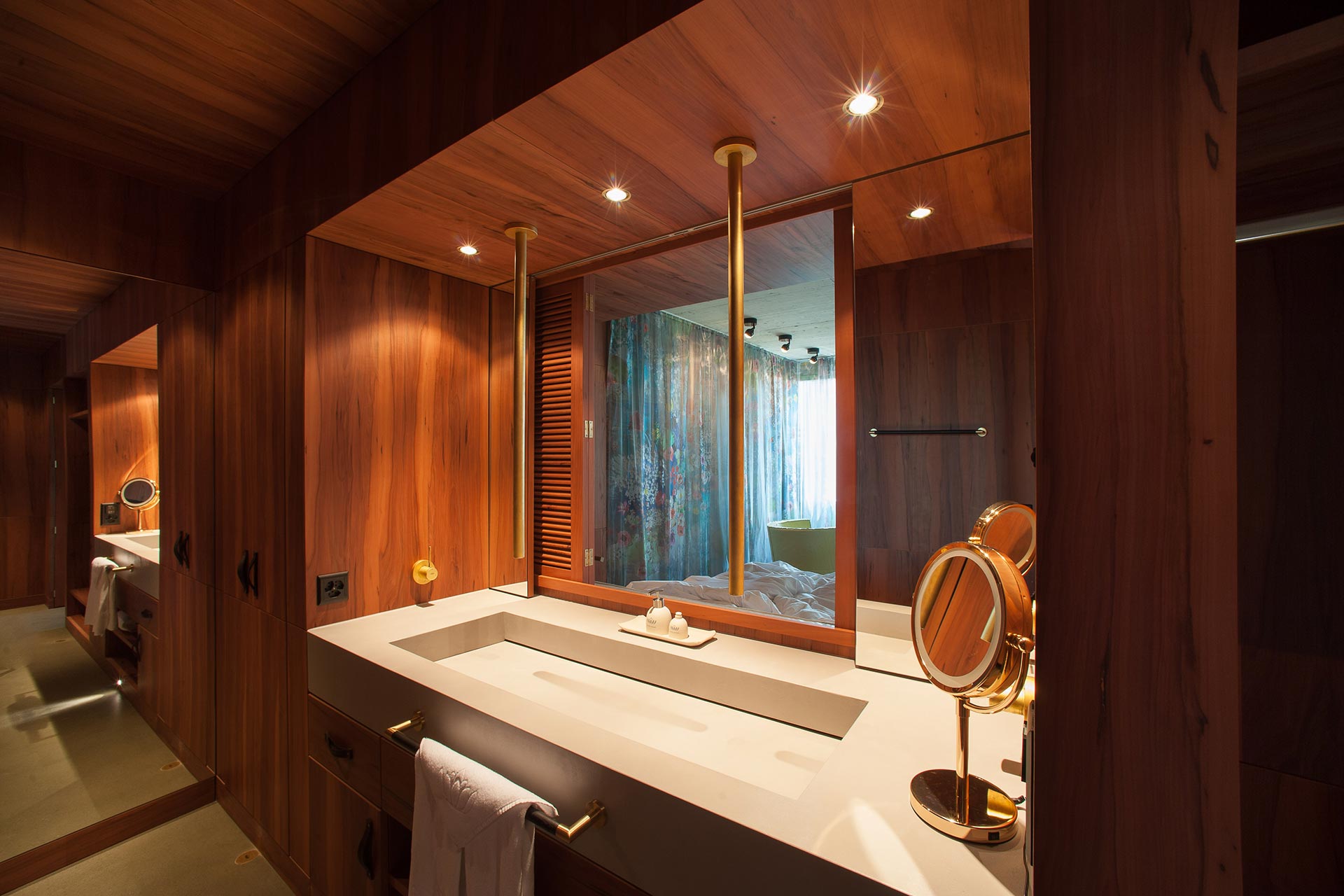 seerose-resort-and-spa-meisterschwanden_rooms_cocon_junior-suite-nord_15.jpg