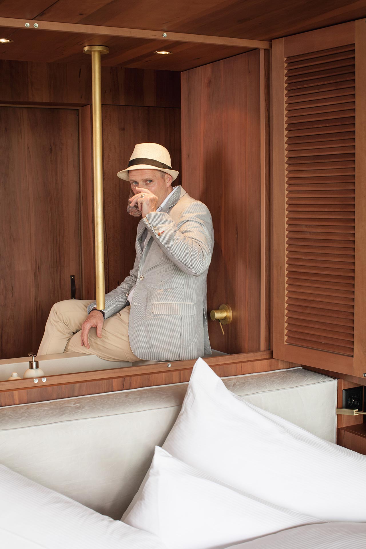 seerose-resort-and-spa-meisterschwanden_rooms_cocon_junior-suite-nord_12.jpg