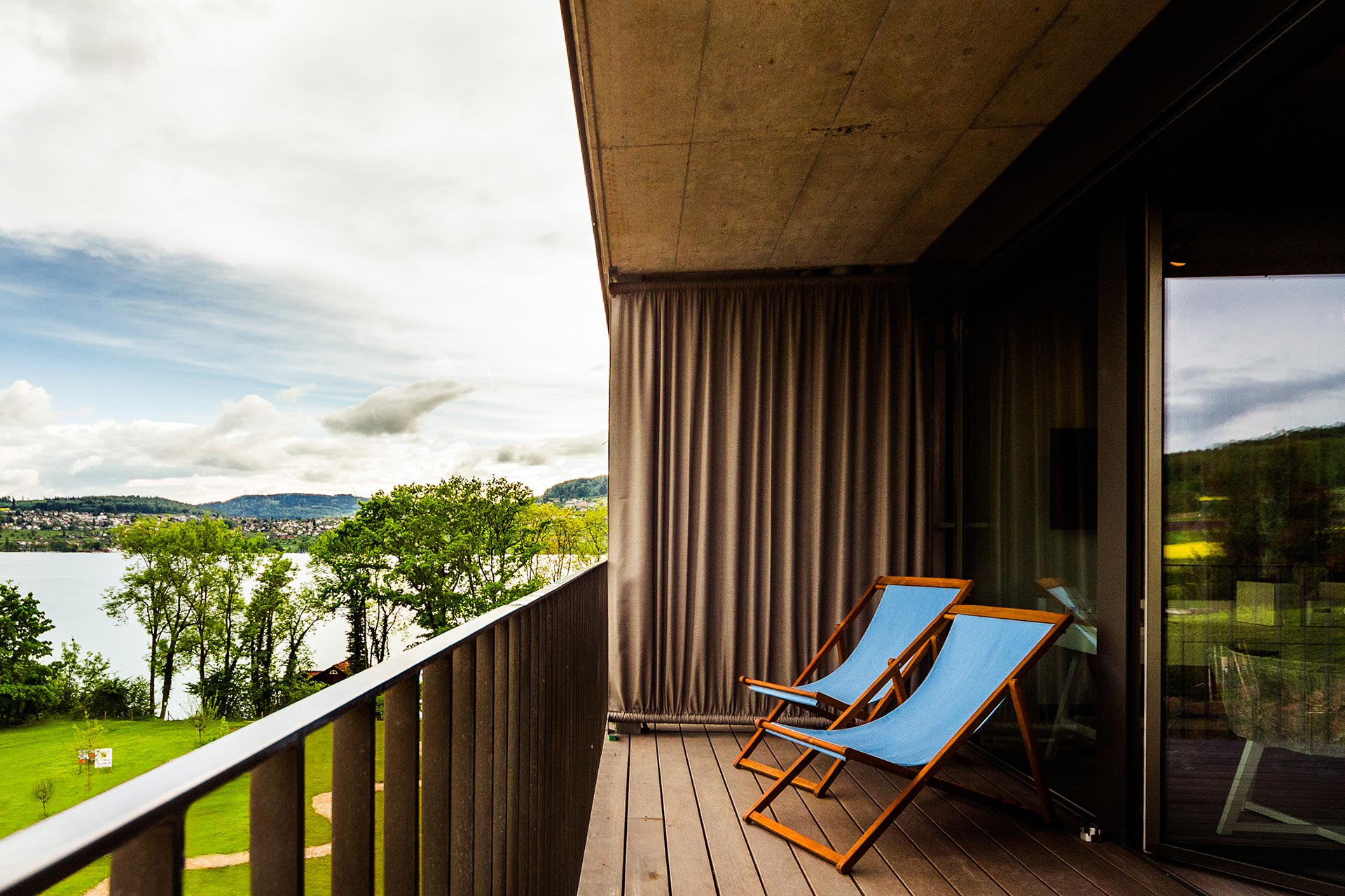 seerose-resort-and-spa-meisterschwanden_rooms_cocon_suite_07.jpg
