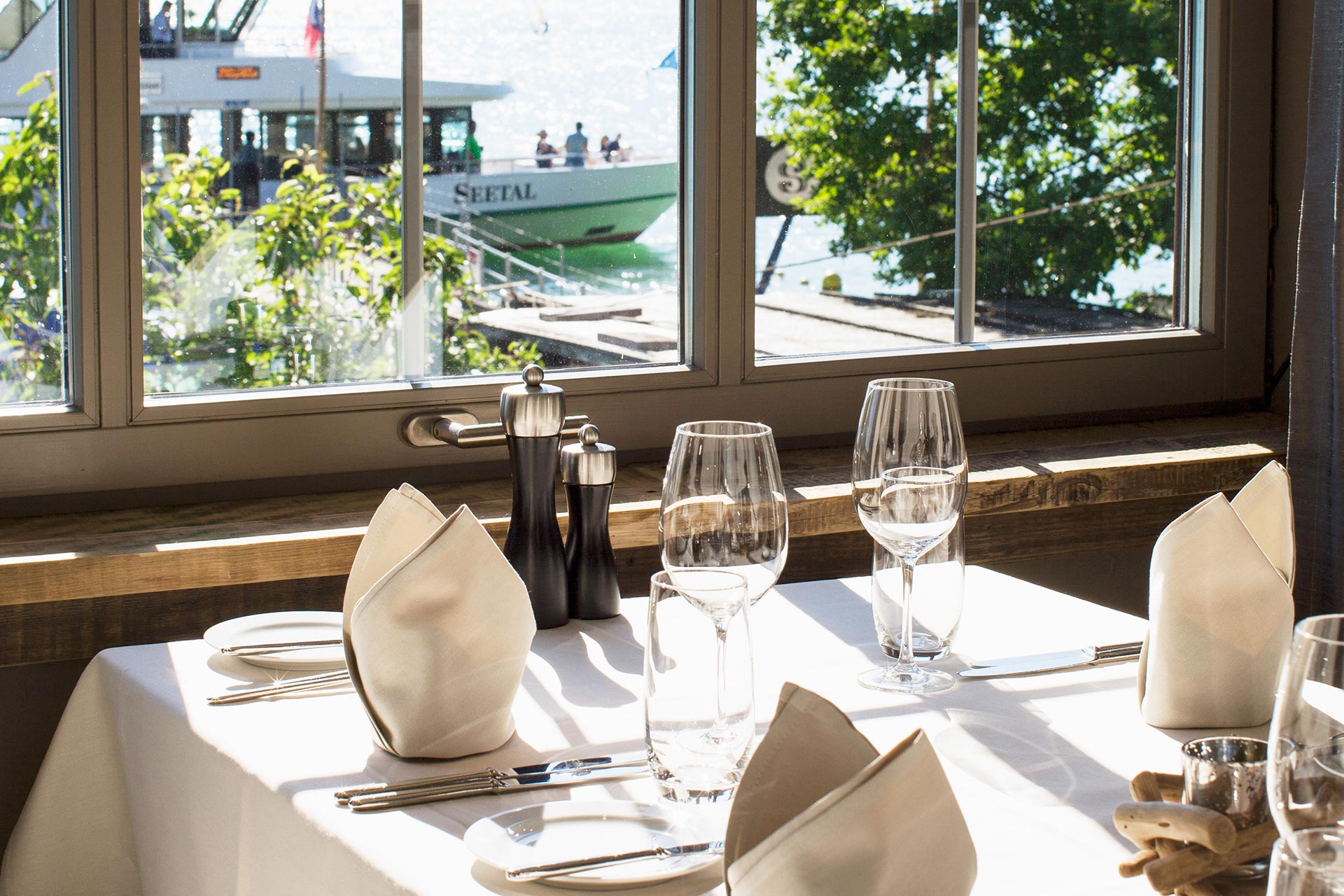 seerose-resort-and-spa-meisterschwanden_restaurant-seerose_100.jpg